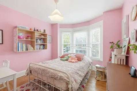 37 Connaught Avenue S Hamilton ON L8M 3C3