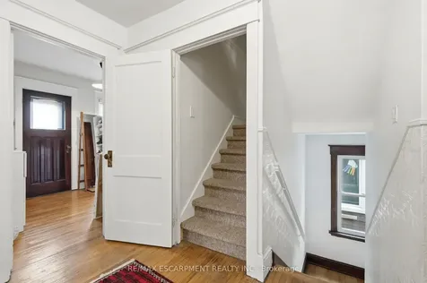37 Connaught Avenue S Hamilton ON L8M 3C3