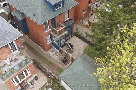 37 Connaught Avenue S Hamilton ON L8M 3C3