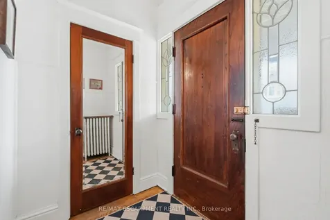 37 Connaught Avenue S Hamilton ON L8M 3C3