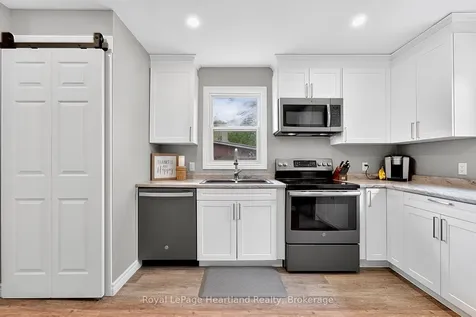 160 Richmond Street Bluewater ON N0M 1X0