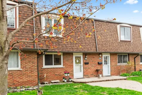 43 Prince Of Wales Drive Belleville ON K8P 2T5