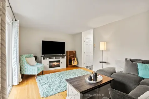 43 Prince Of Wales Drive Belleville ON K8P 2T5