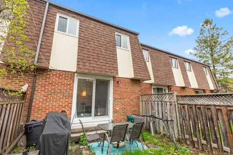 43 Prince Of Wales Drive Belleville ON K8P 2T5