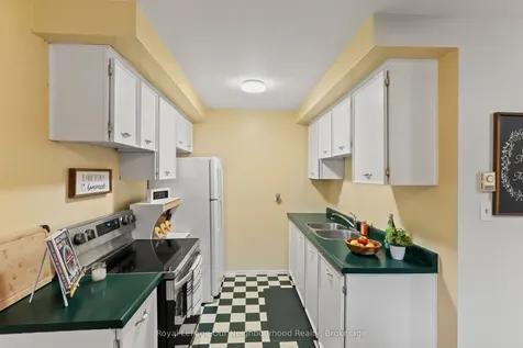 43 Prince Of Wales Drive Belleville ON K8P 2T5