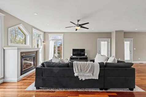 2610 Emerson Street Strathroy-caradoc ON N0L 1W0