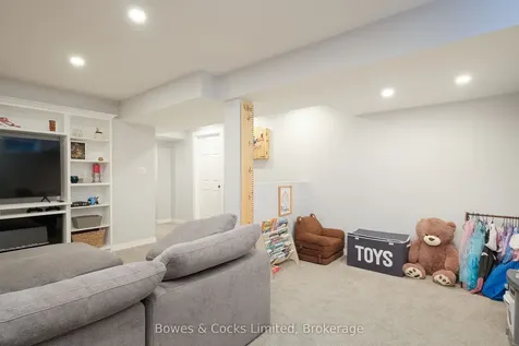 219 Louden Terrace Peterborough ON K9J 0H2
