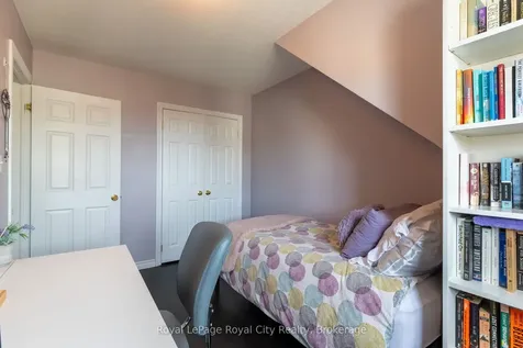 638 Woodlawn Road E Guelph ON N1E 0K4