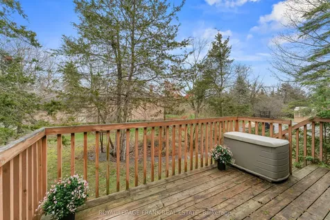 37 Island Bay Drive Kawartha Lakes ON K0M 1A0