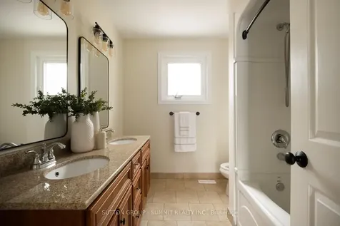 27 Millbridge Crescent Pelham ON L0S 1E1