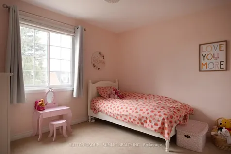27 Millbridge Crescent Pelham ON L0S 1E1