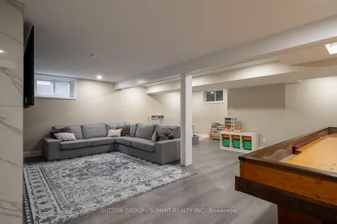 27 Millbridge Crescent Pelham ON L0S 1E1