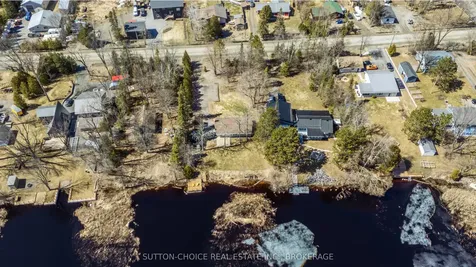 411 Jocko Point Road North Bay ON P1B 8G5
