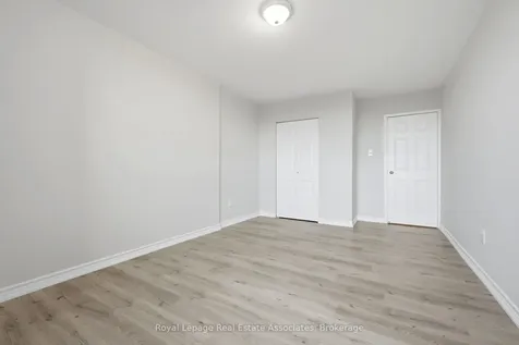 15 Nicklaus Drive Hamilton ON L8K 5J5
