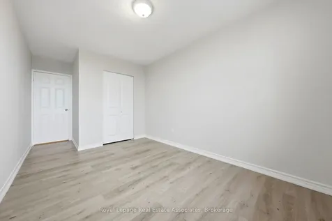 15 Nicklaus Drive Hamilton ON L8K 5J5