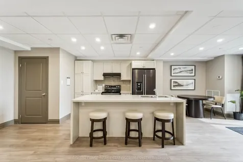 101 Shoreview Place Hamilton ON L8E 0K2