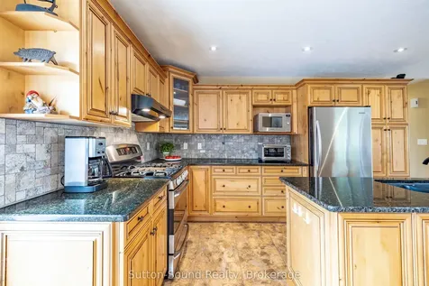 98 Birch Street South Bruce Peninsula ON N0H 2G0