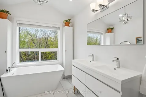 139 Canada Street Hamilton ON N8P 1P4