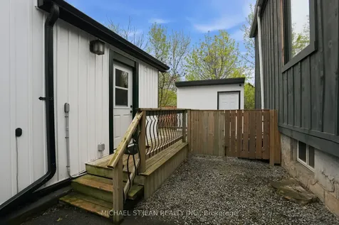 139 Canada Street Hamilton ON N8P 1P4