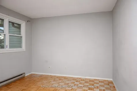 207D North Park Street Belleville ON K8P 4T9