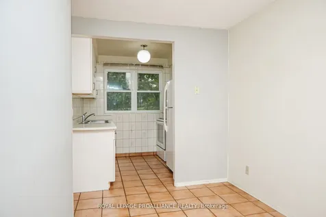 207D North Park Street Belleville ON K8P 4T9