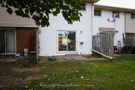207D North Park Street Belleville ON K8P 4T9