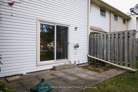 207D North Park Street Belleville ON K8P 4T9