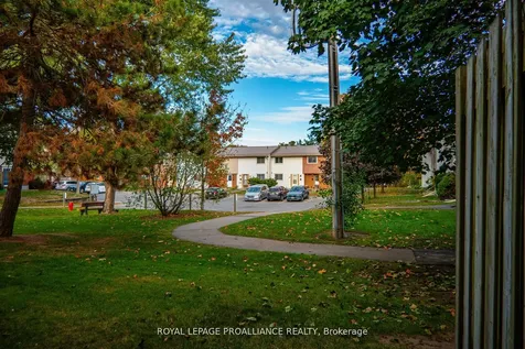 207D North Park Street Belleville ON K8P 4T9