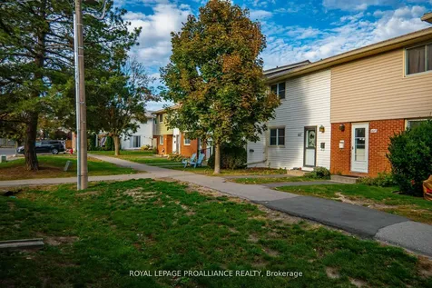 207D North Park Street Belleville ON K8P 4T9