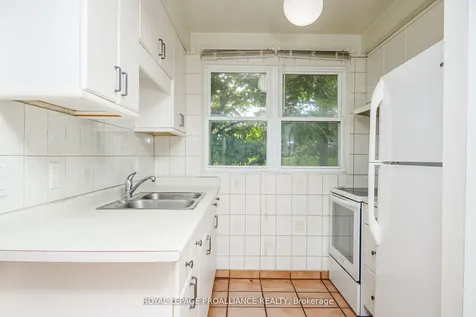 207D North Park Street Belleville ON K8P 4T9