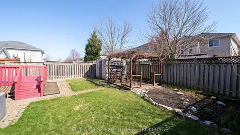 1405 Crossfield Avenue Kingston ON K7P 0E7