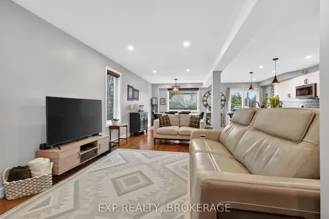 452 Conservatory Drive Kingston ON K7M 9C8