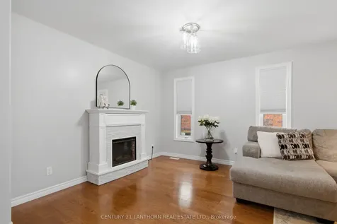 35 Gale Crescent Belleville ON K8N 0M4