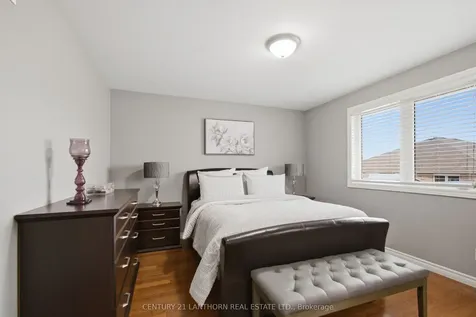 35 Gale Crescent Belleville ON K8N 0M4