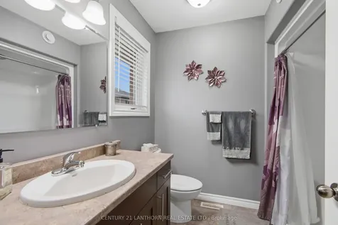 35 Gale Crescent Belleville ON K8N 0M4