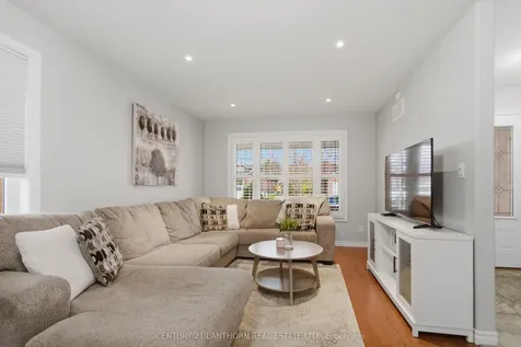 35 Gale Crescent Belleville ON K8N 0M4