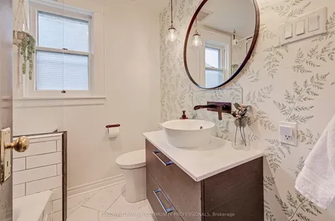 114 Prospect Street S Hamilton ON L8M 2Z2