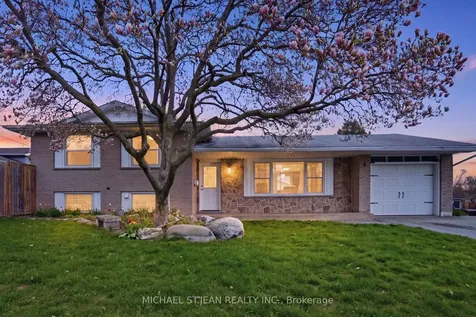 4 Clifton Downs Road Hamilton ON L9C 2P2