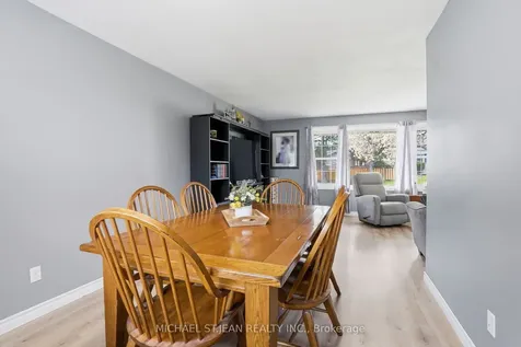 4 Clifton Downs Road Hamilton ON L9C 2P2