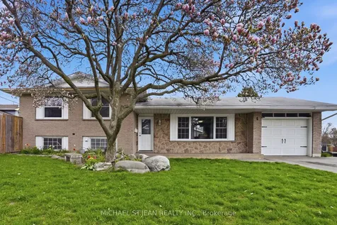 4 Clifton Downs Road Hamilton ON L9C 2P2