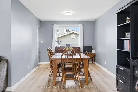 4 Clifton Downs Road Hamilton ON L9C 2P2
