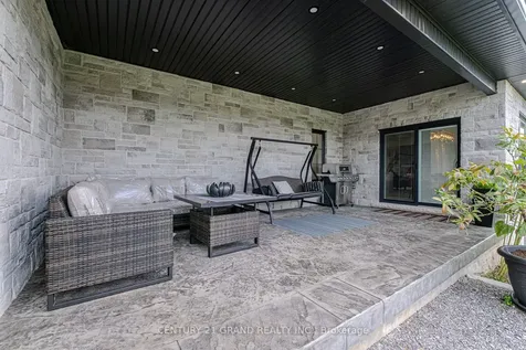 18 Bannister Street Brant ON N0E 1L0