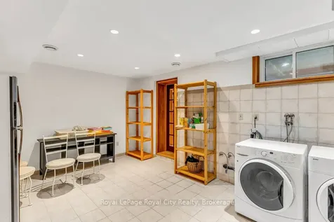 40 Keats Crescent Guelph ON N1G 3B2