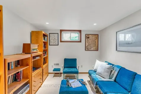 40 Keats Crescent Guelph ON N1G 3B2