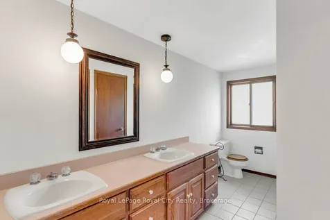 40 Keats Crescent Guelph ON N1G 3B2