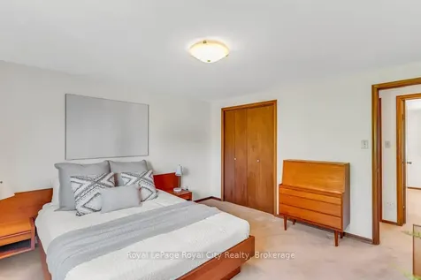 40 Keats Crescent Guelph ON N1G 3B2
