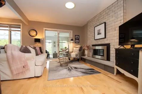 38 Patricia Place Kawartha Lakes ON K0M 1A0