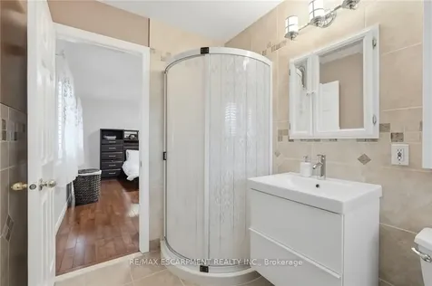 42 Archer Way Hamilton ON L0R 1W0