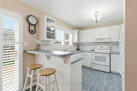 42 Archer Way Hamilton ON L0R 1W0