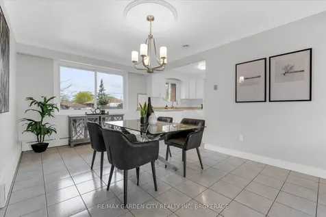 17 St. Charles Drive Thorold ON L2V 2W3